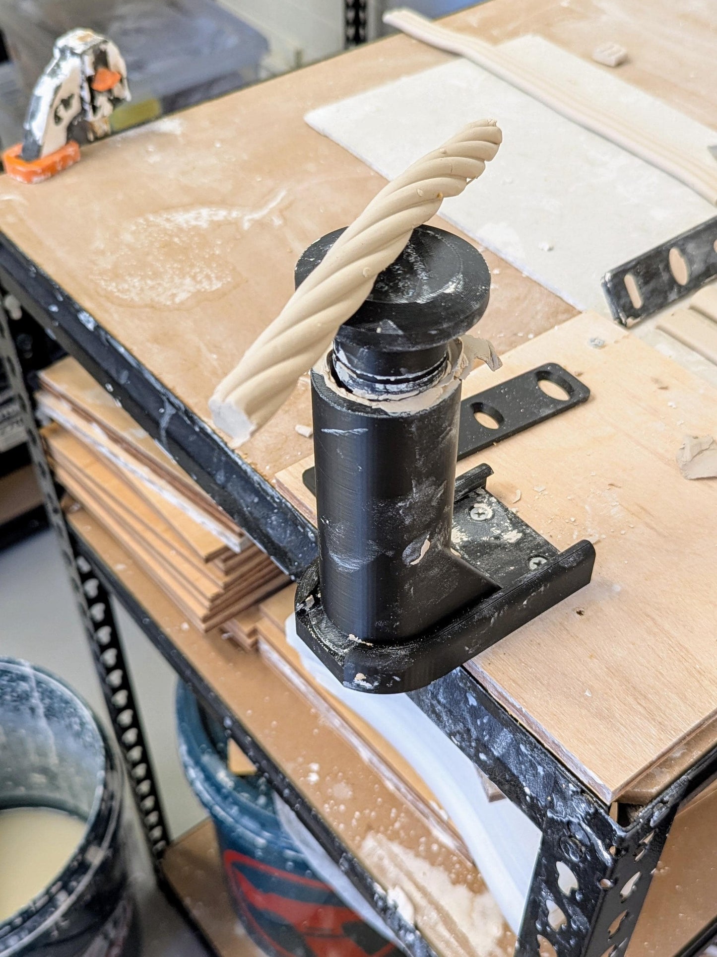 Bench Mounted Clay Extruder - Hand Pressed - Removable and Easy to Clean - Eco Plastic - includes 8 dies, suitable for all clays